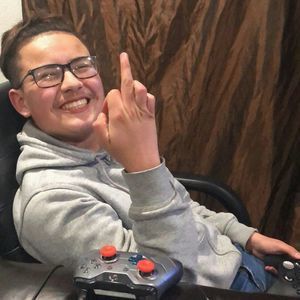 Meet your Posher, Elijah